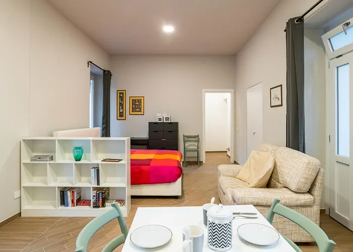 Guesthost - Al Civico 4 - Comfy Studio-flat * ليكو